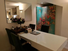 Гостиница Lovet Homestay  Лондон